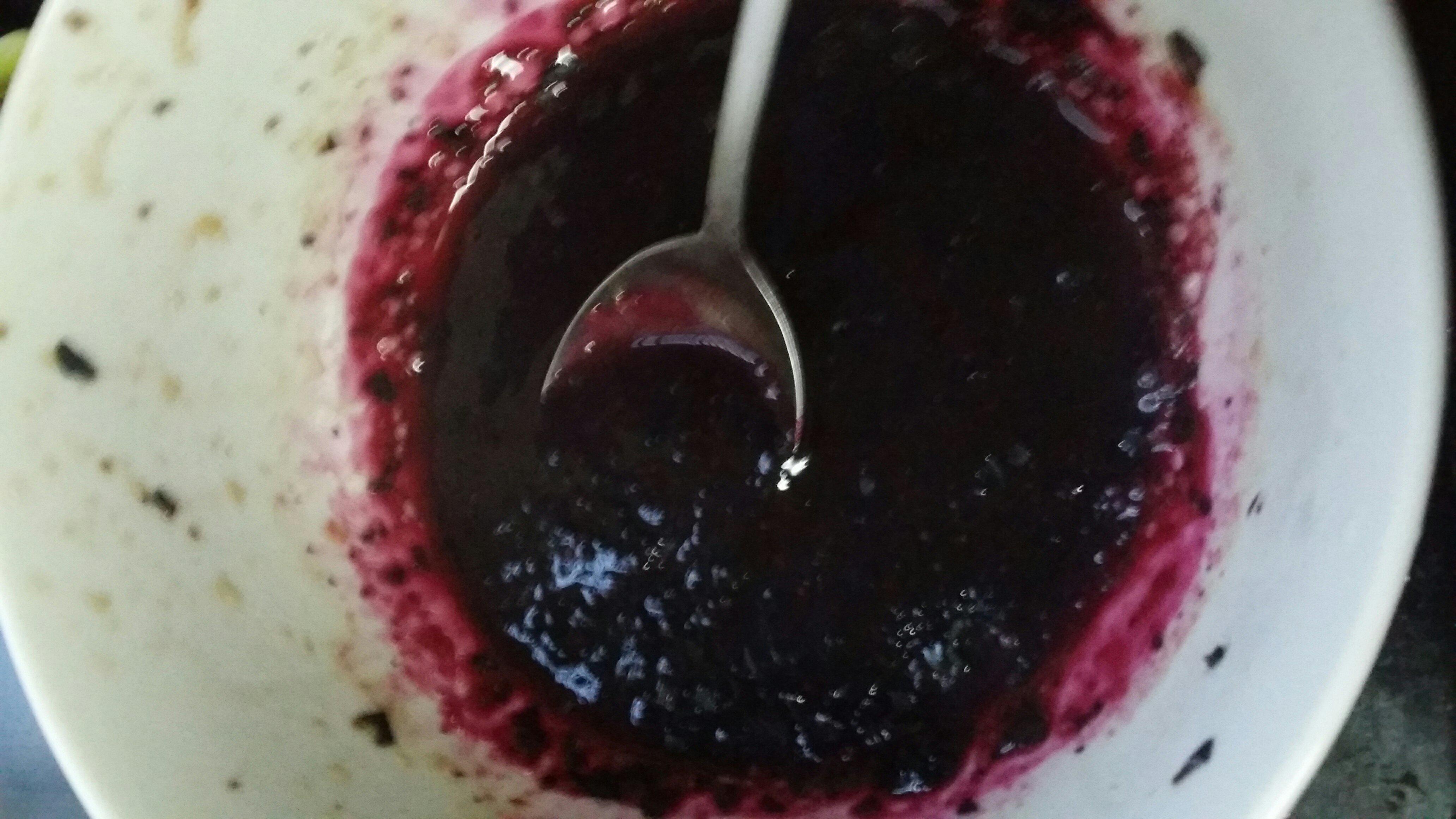 藍莓酸奶慕斯【內附超快手藍莓果醬！】的做法 步骤2