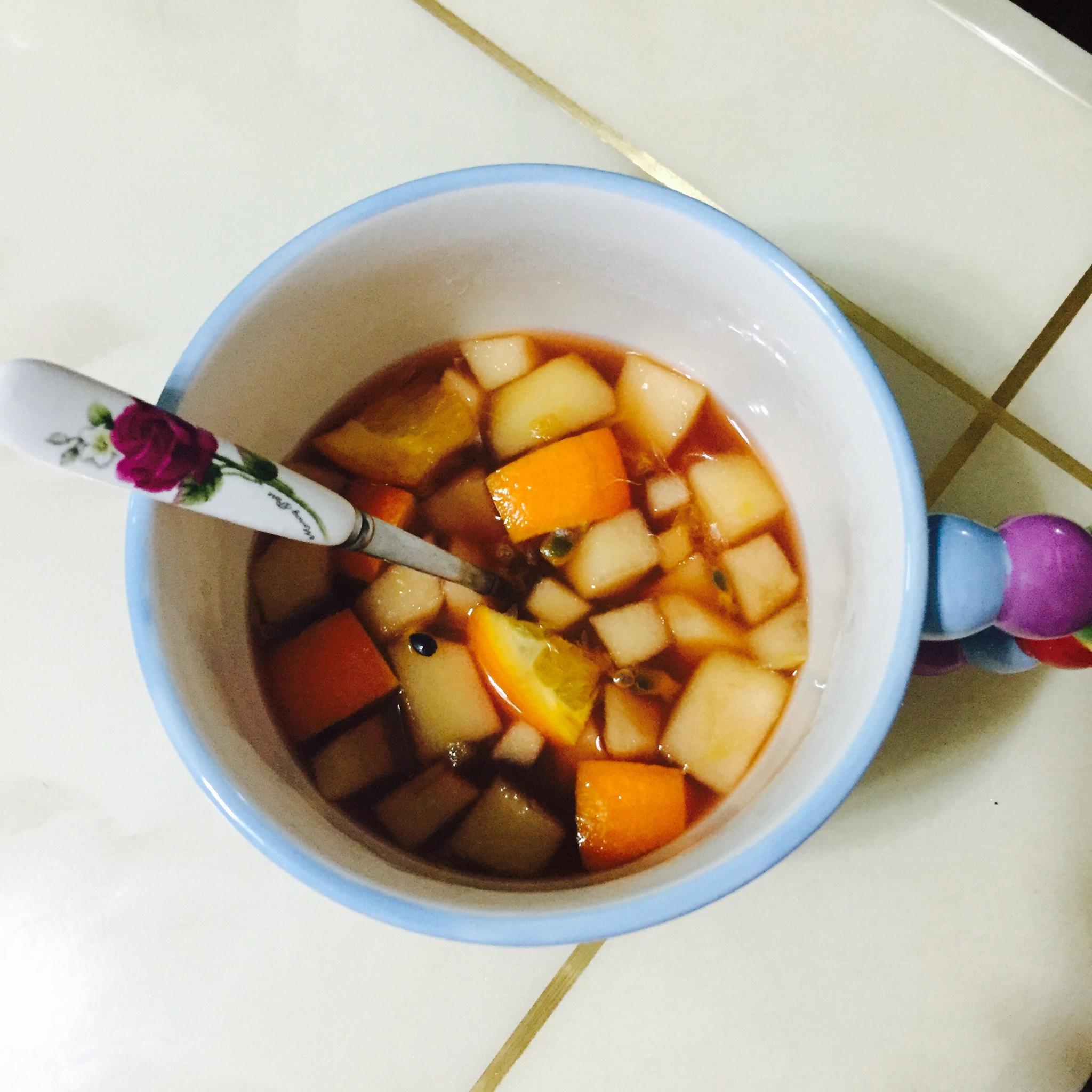 酸酸甜甜百香果水果下午茶的做法 步骤1