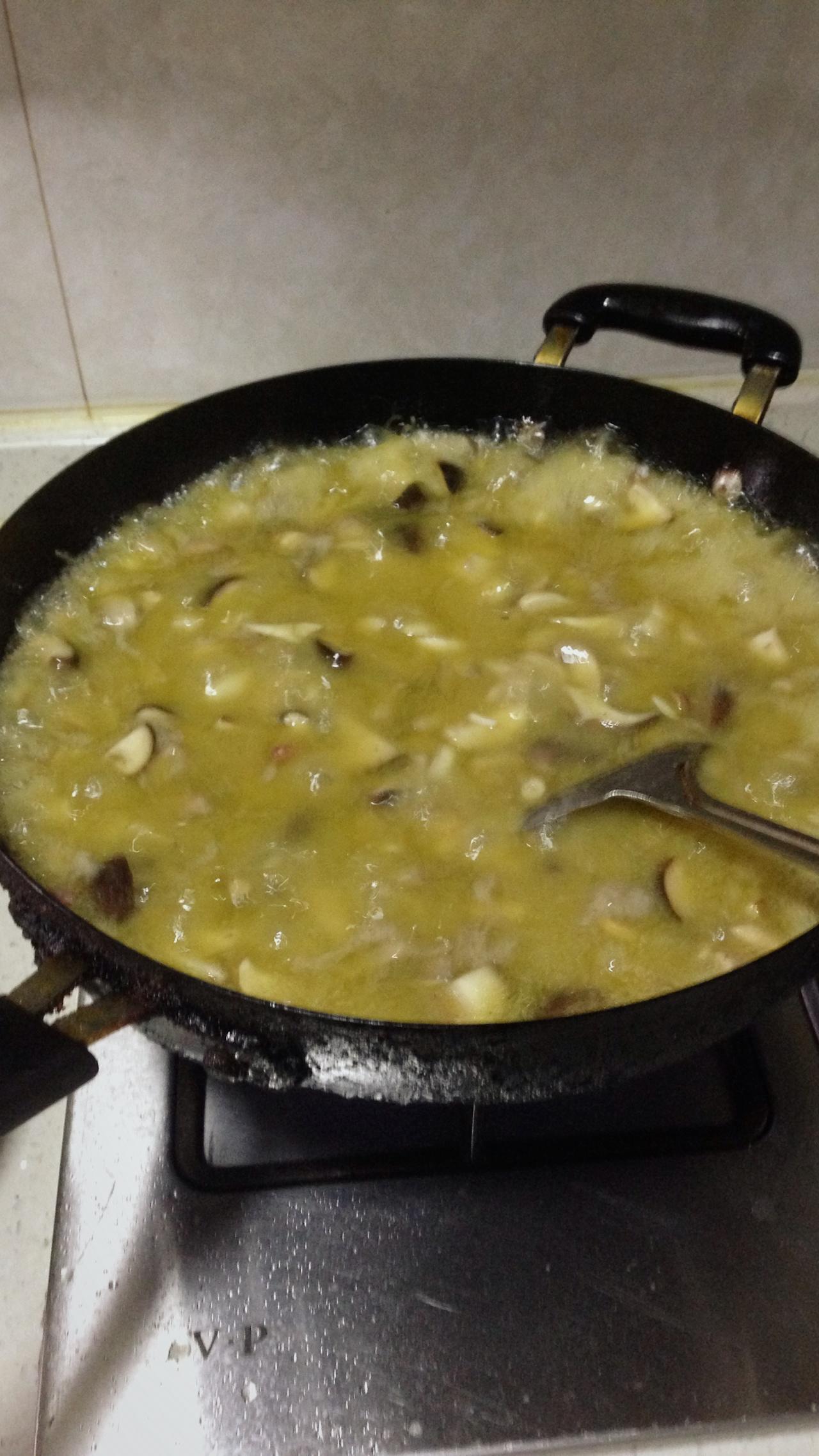 【家庭飯掃光】牛肉菌菇醬的做法 步骤6