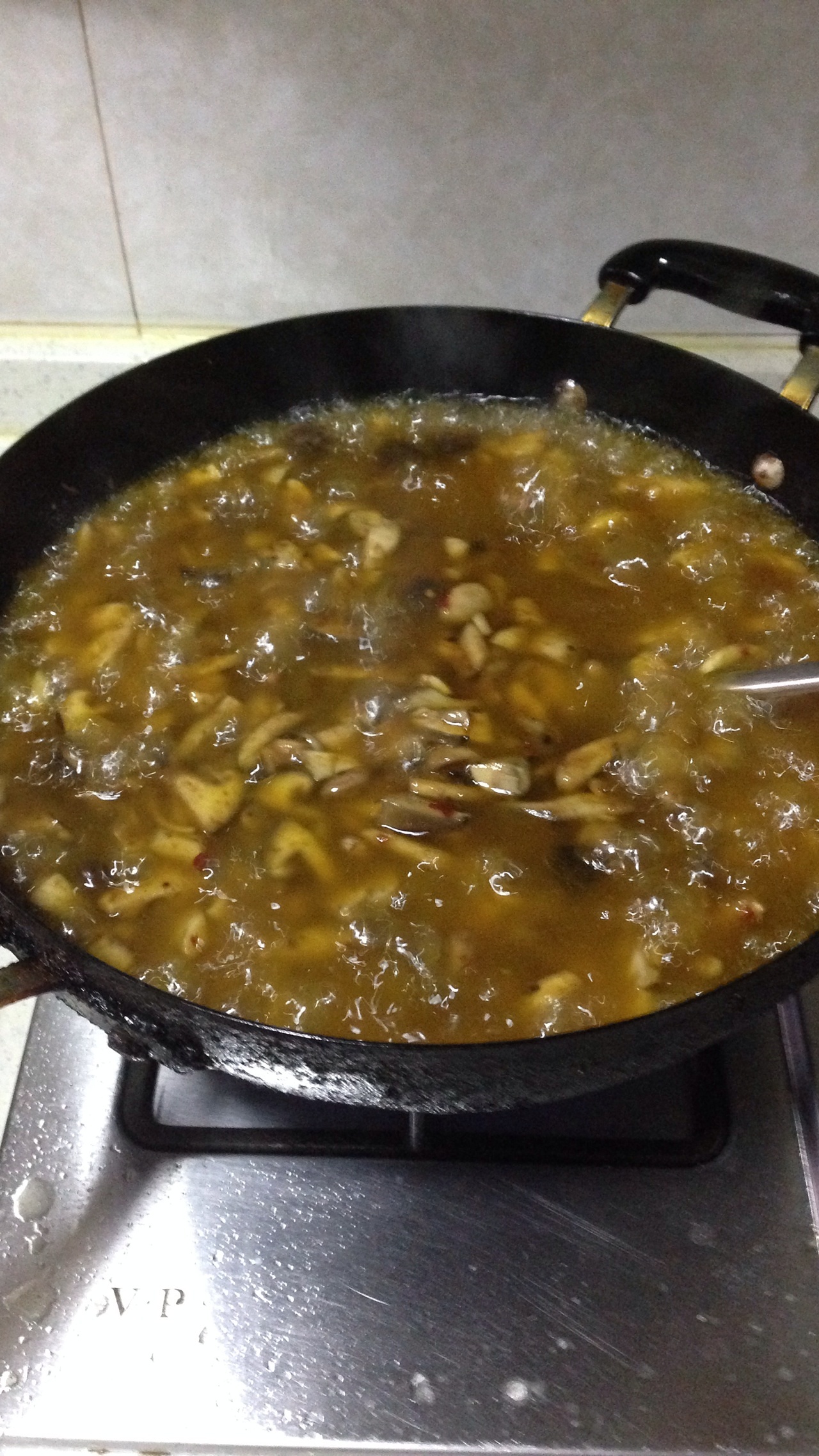 【家庭飯掃光】牛肉菌菇醬的做法 步骤7