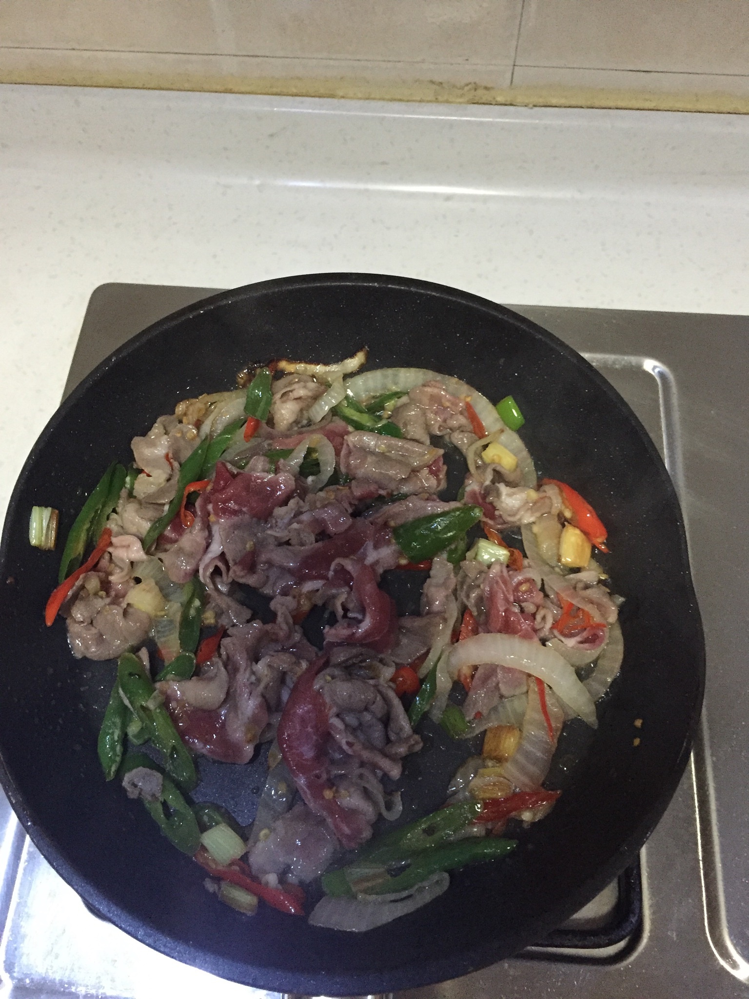 孜然羊肉炒麪（羊肉卷版本炒麪，超快手，超有味）的做法 步骤4