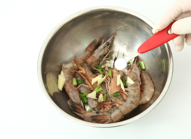 香煎大明蝦的做法 步骤2