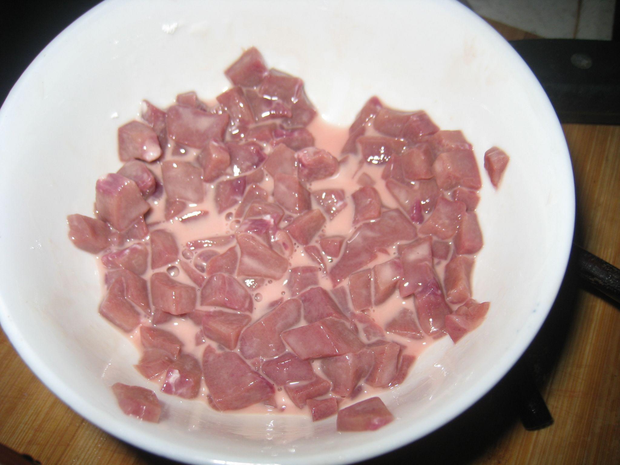 豬腰瘦肉粥的做法 步骤2