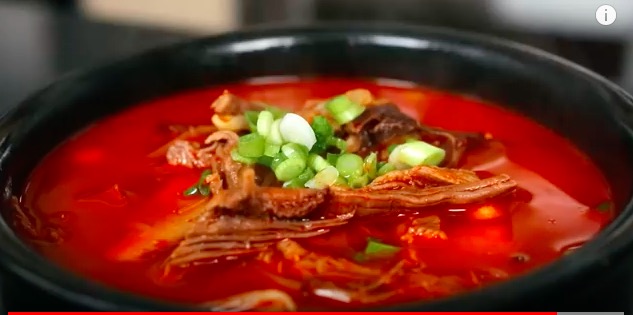 韓國辣牛肉湯 Yukgaejang的做法 步骤5