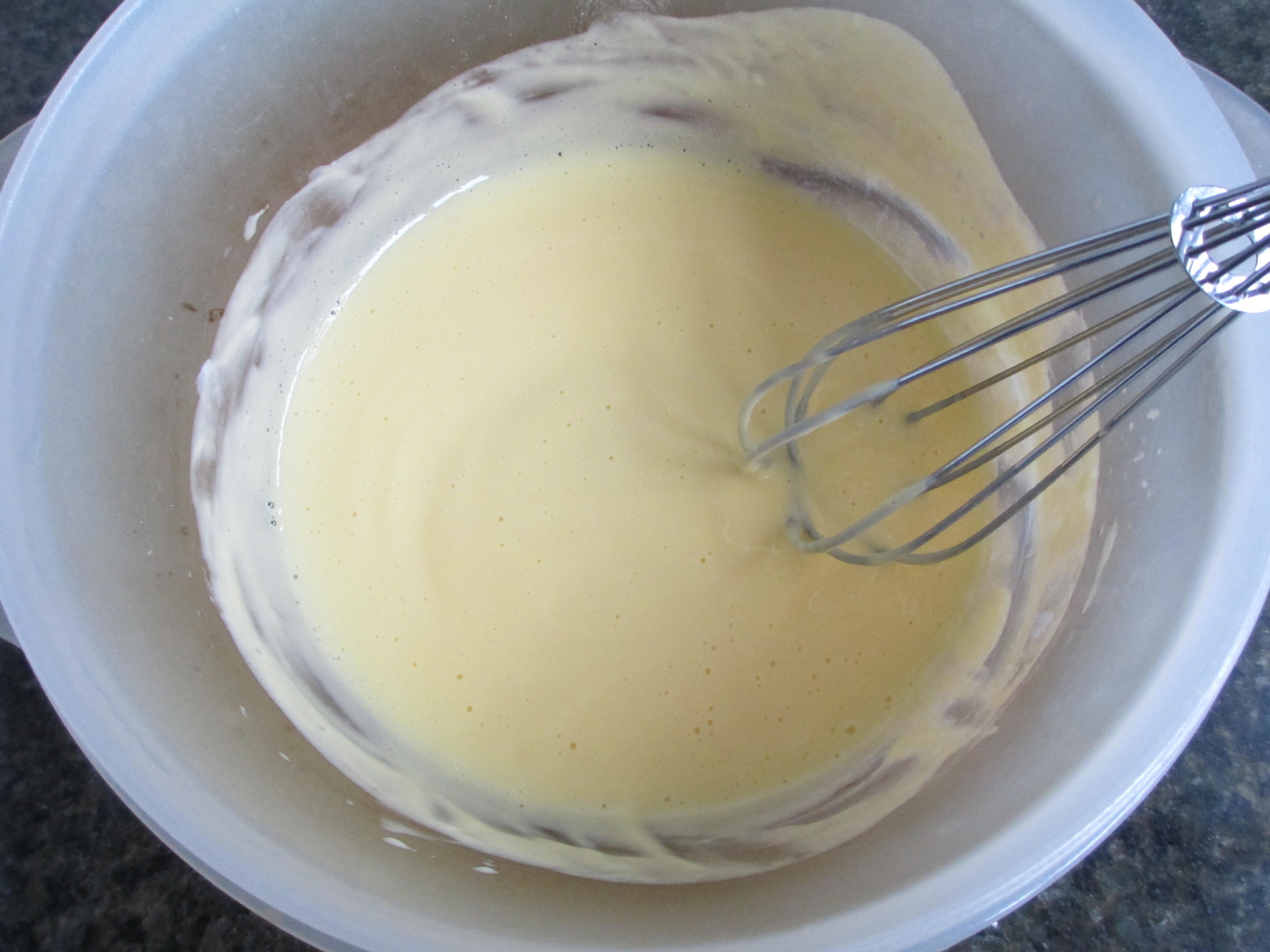 無油酸奶蛋糕6寸（2蛋）的做法 步骤3