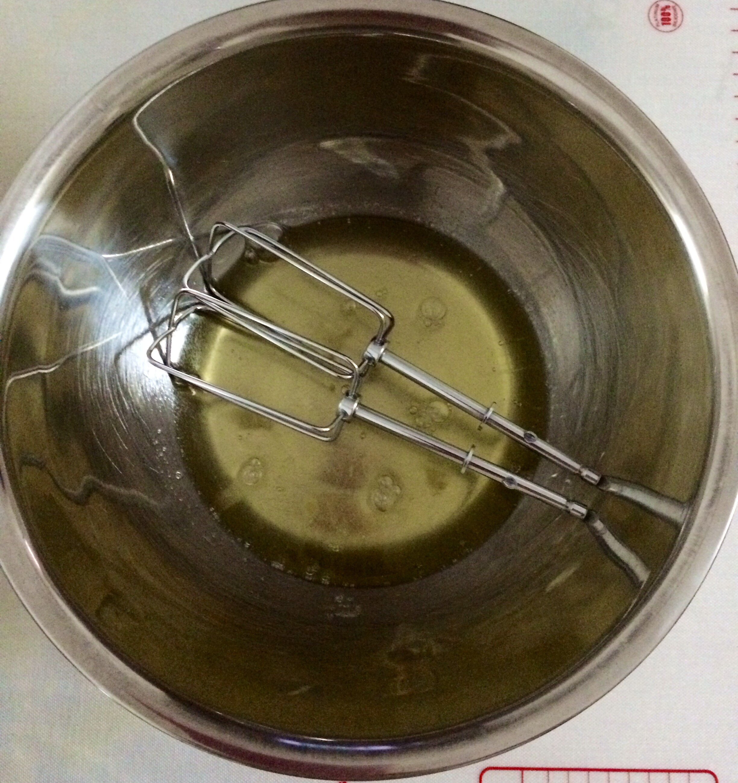 #黃金烤箱#貝奧beow K30W烤箱測評----8寸完美不裂版牛奶戚風蛋糕的做法 步骤1