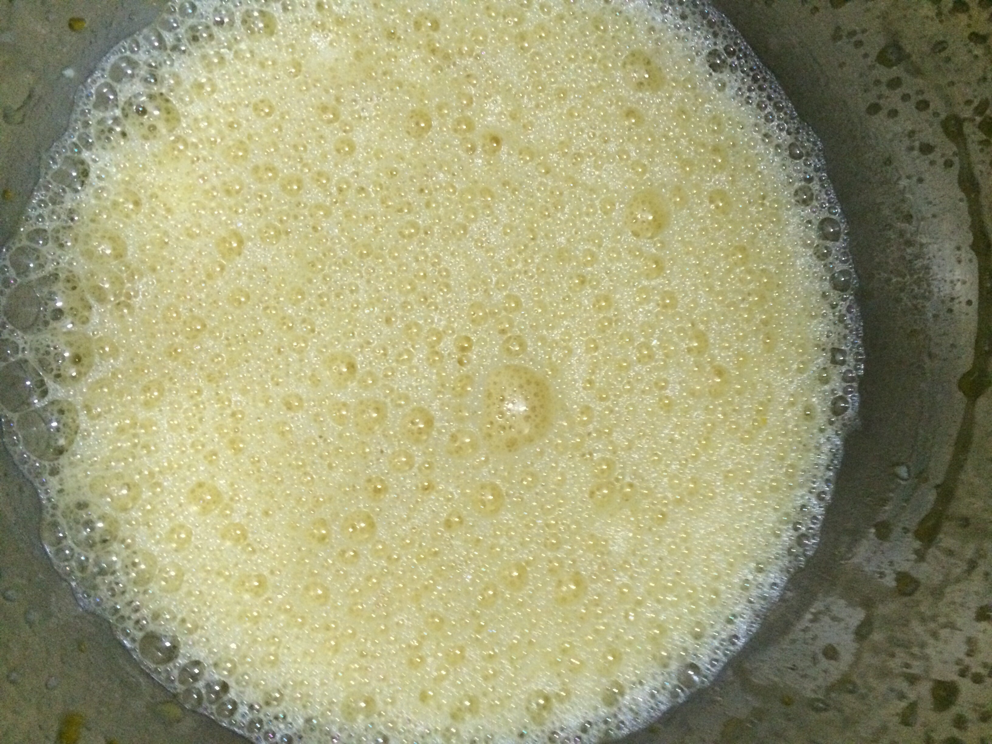 #黃金烤箱#貝奧beow K30W烤箱測評----8寸完美不裂版牛奶戚風蛋糕的做法 步骤4