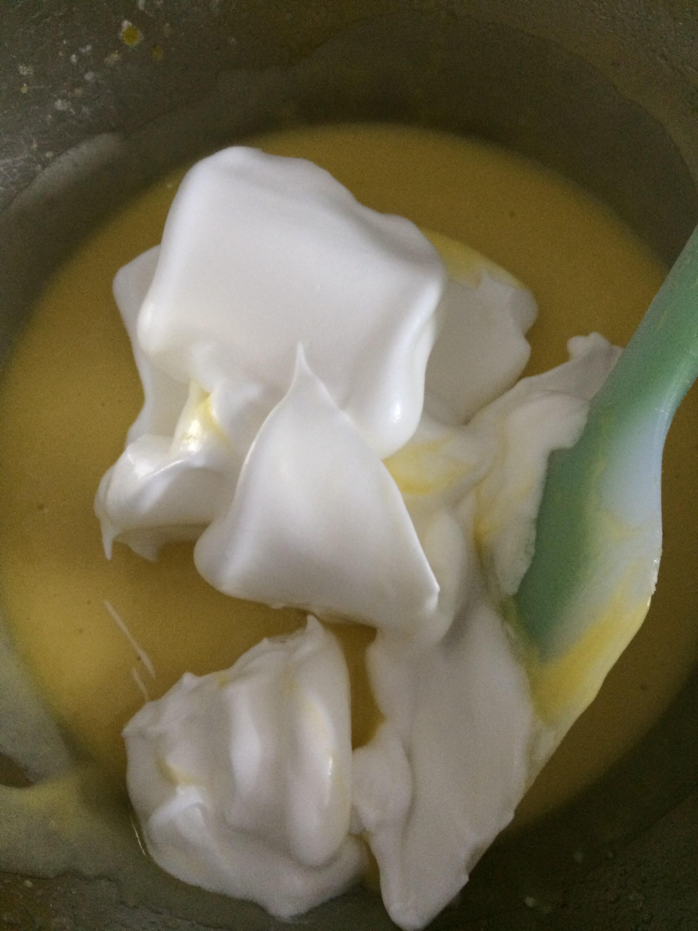 #黃金烤箱#貝奧beow K30W烤箱測評----8寸完美不裂版牛奶戚風蛋糕的做法 步骤6