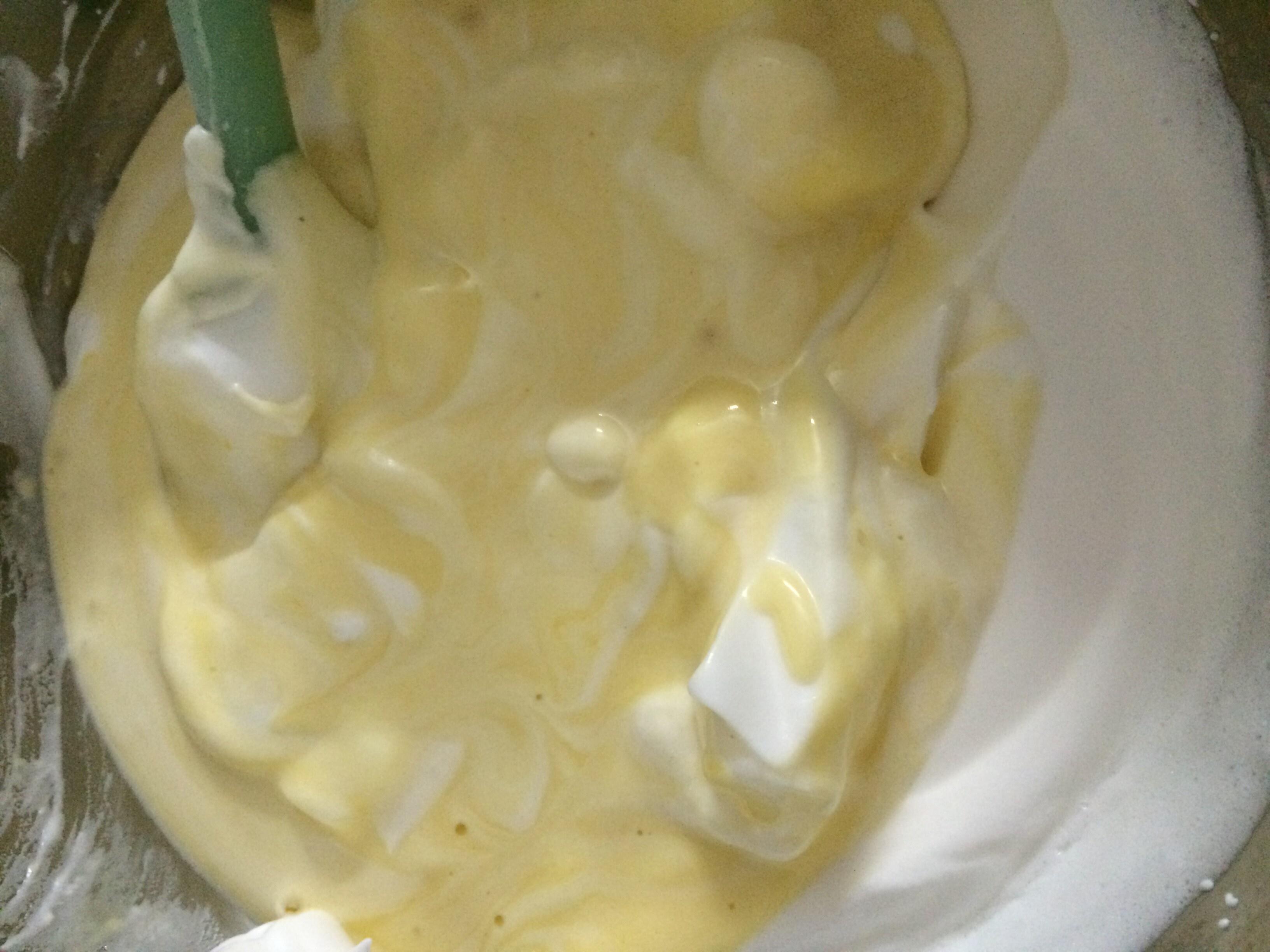 #黃金烤箱#貝奧beow K30W烤箱測評----8寸完美不裂版牛奶戚風蛋糕的做法 步骤7