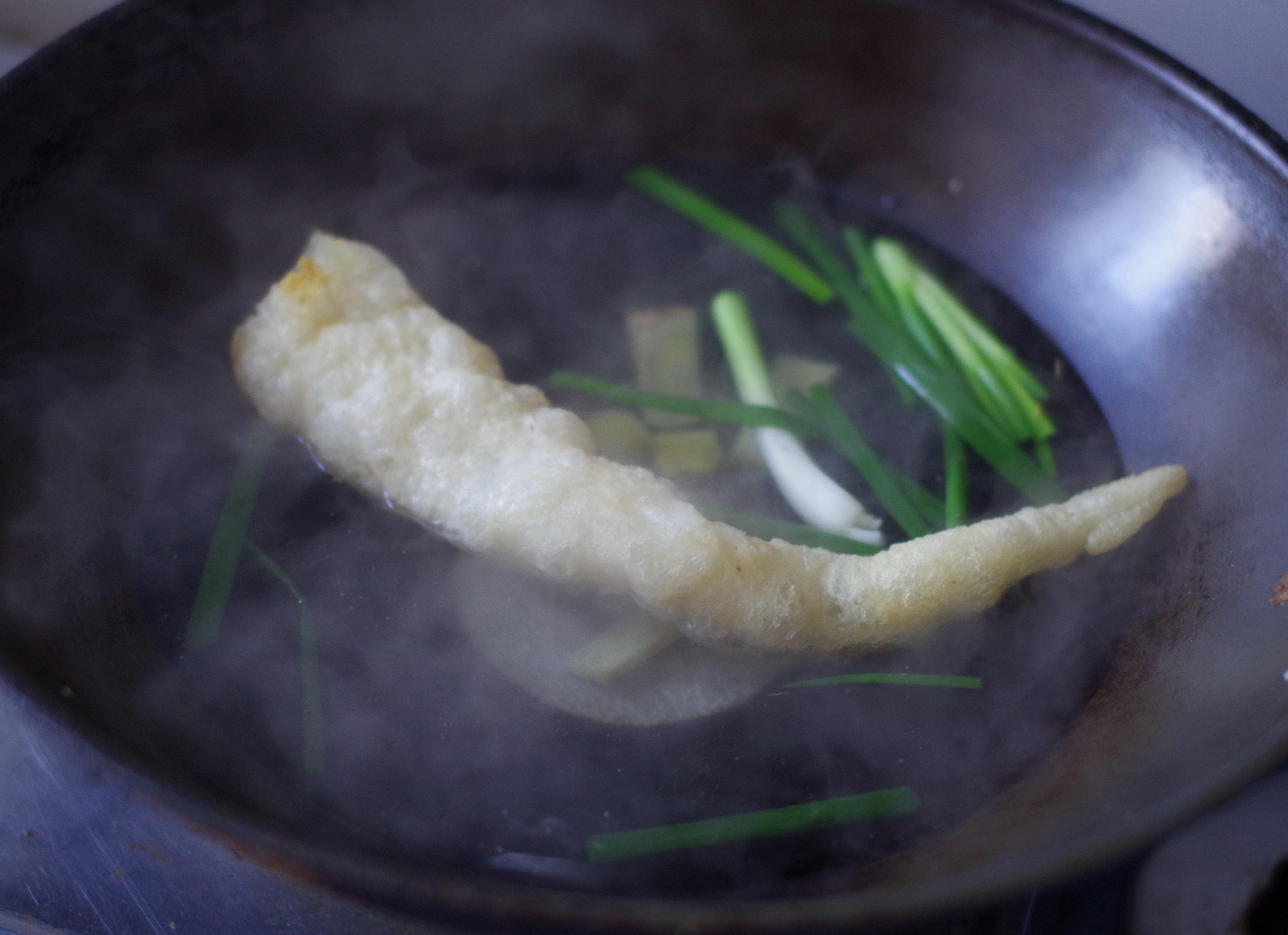 粟米魚肚羹的做法 步骤2