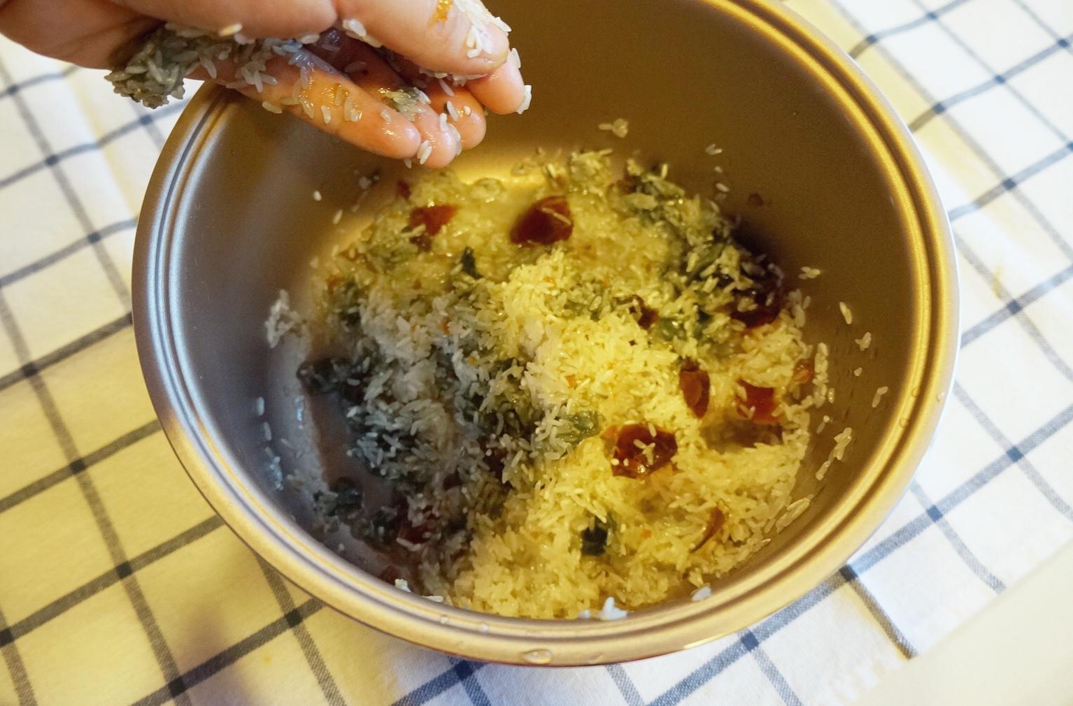 一碗柔滑香濃的粵式海鮮粥的做法 步骤5