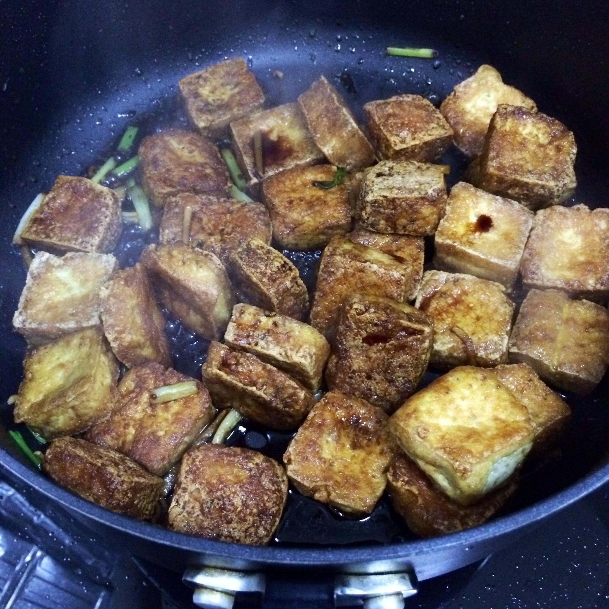 超級下飯的紅燒臭豆腐的做法 步骤4