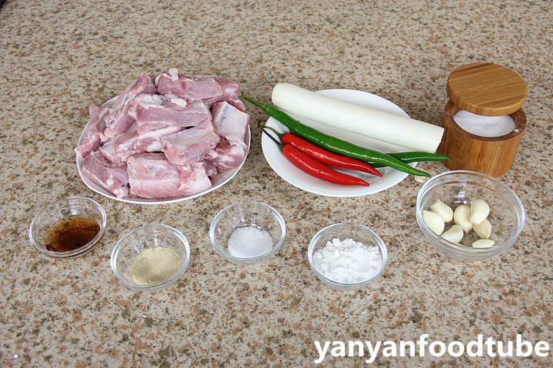 蒜香排骨 Garlic Pork Ribs的做法 步骤1