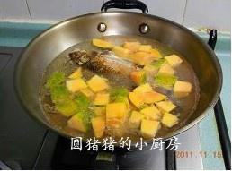 木瓜鯽魚湯的做法 步骤5