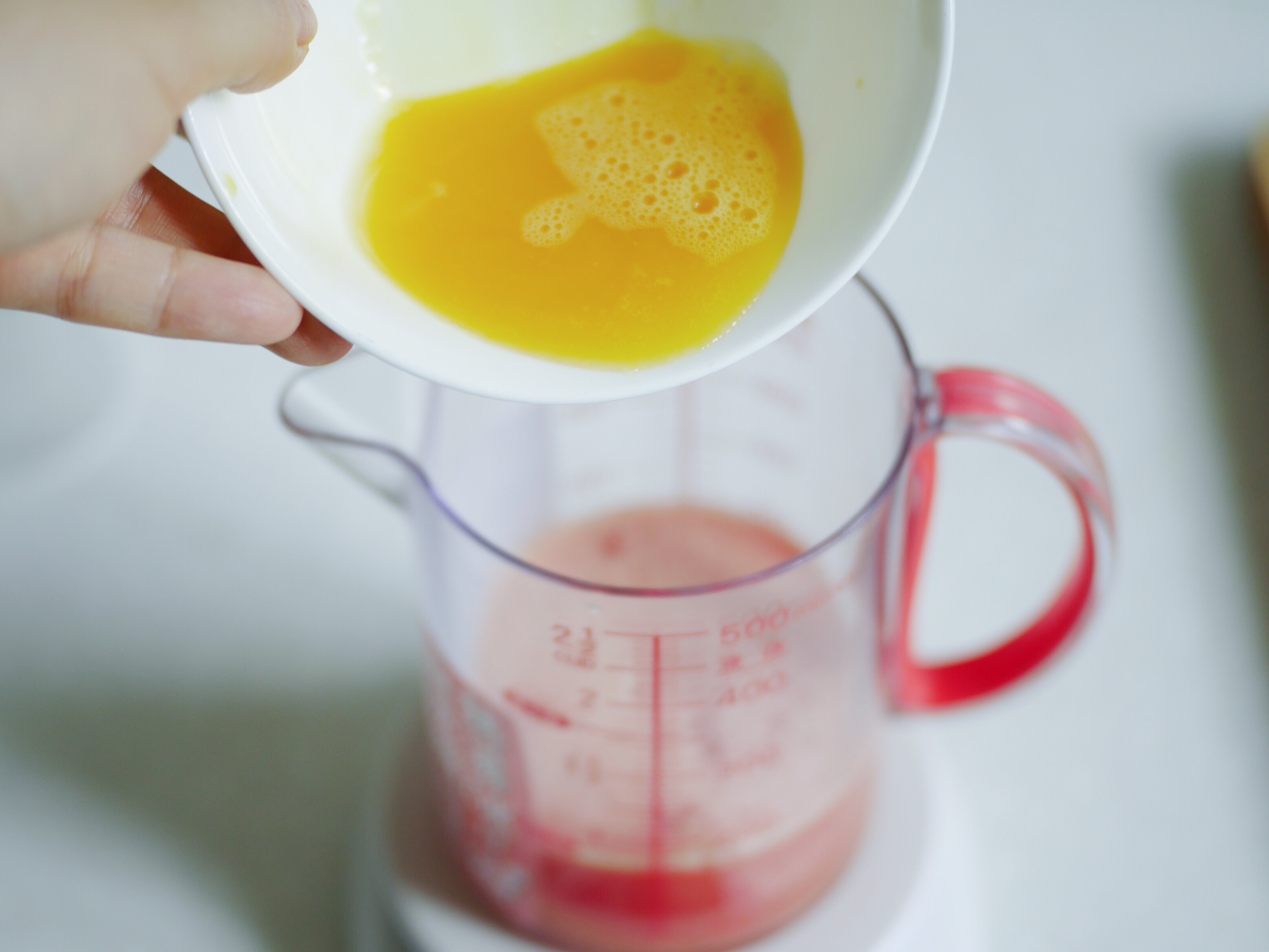 西瓜木槿花百香果茶，不一樣的西瓜飲品～的做法 步骤6