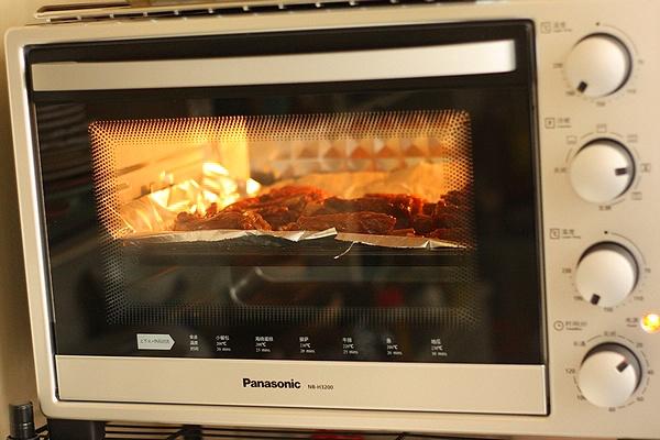 蜜汁烤肋排--NB-H3200烤箱的做法 步骤6