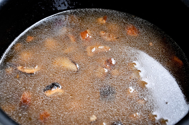 醬油肉香菇燜飯的做法 步骤4