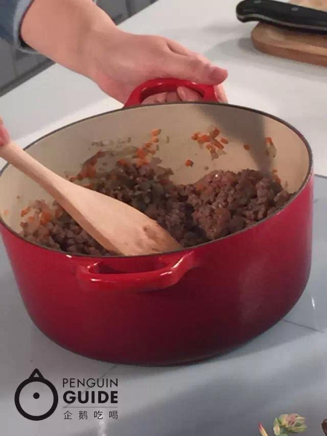 意式番茄肉醬面的做法 步骤3