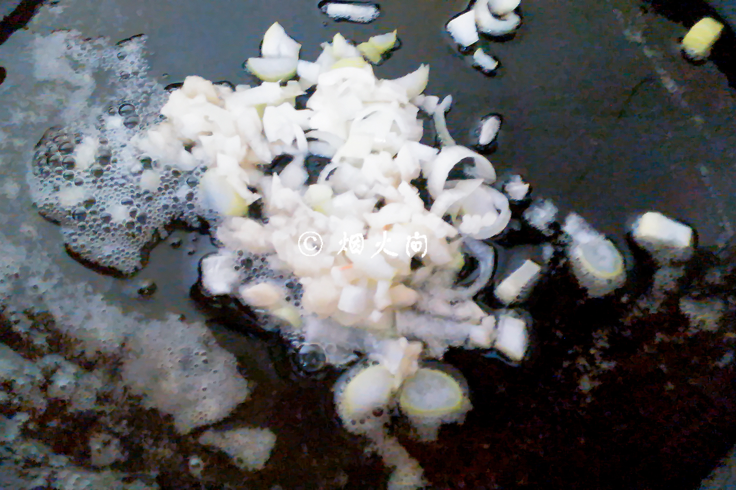 秋葵鮮菇炒蛋的做法 步骤4