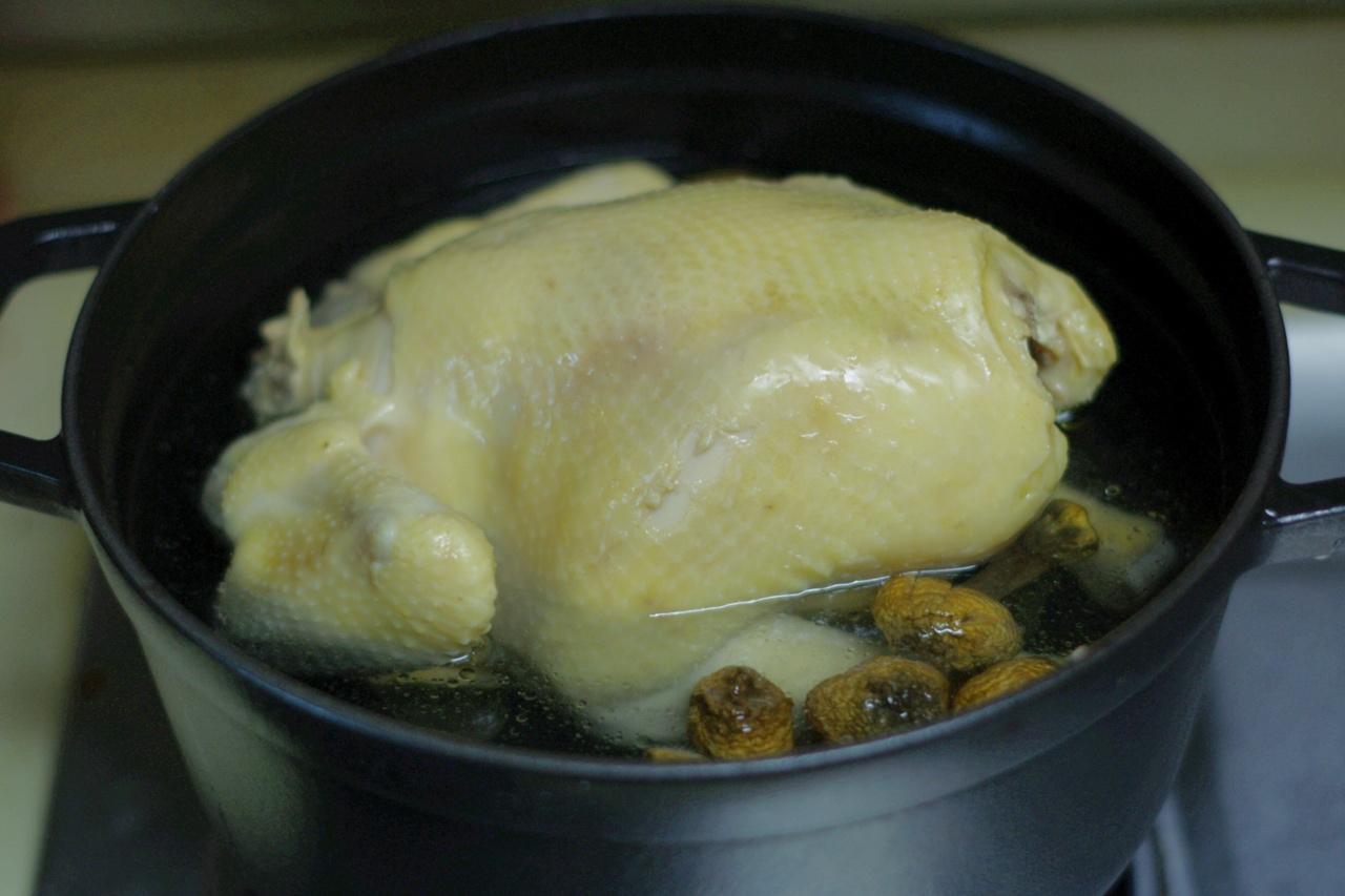 「雞」祥如意-姬松茸菌菇雞湯—Staub鑄鐵鍋的做法 步骤3