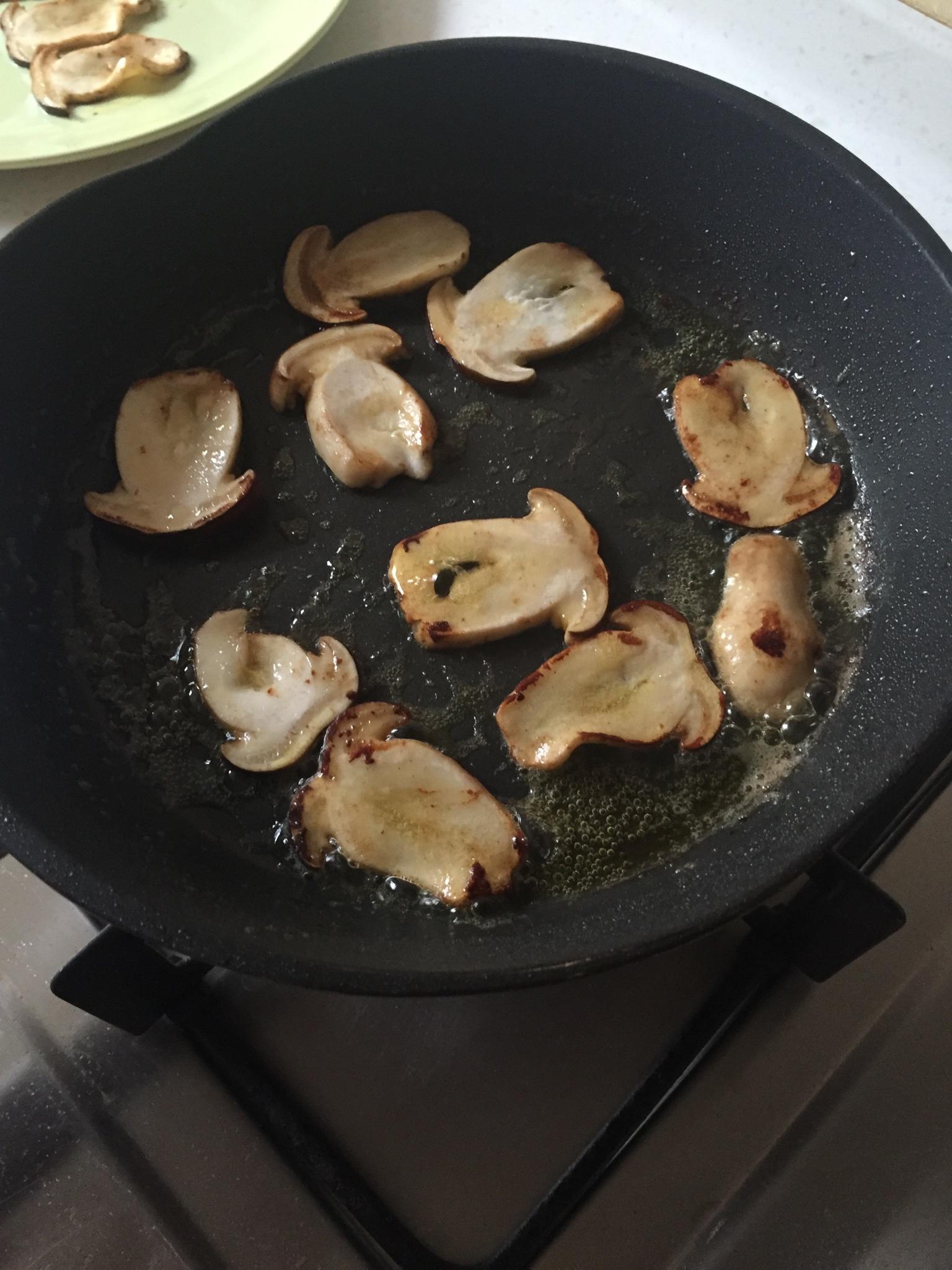 黃油煎姬松茸的做法 步骤4