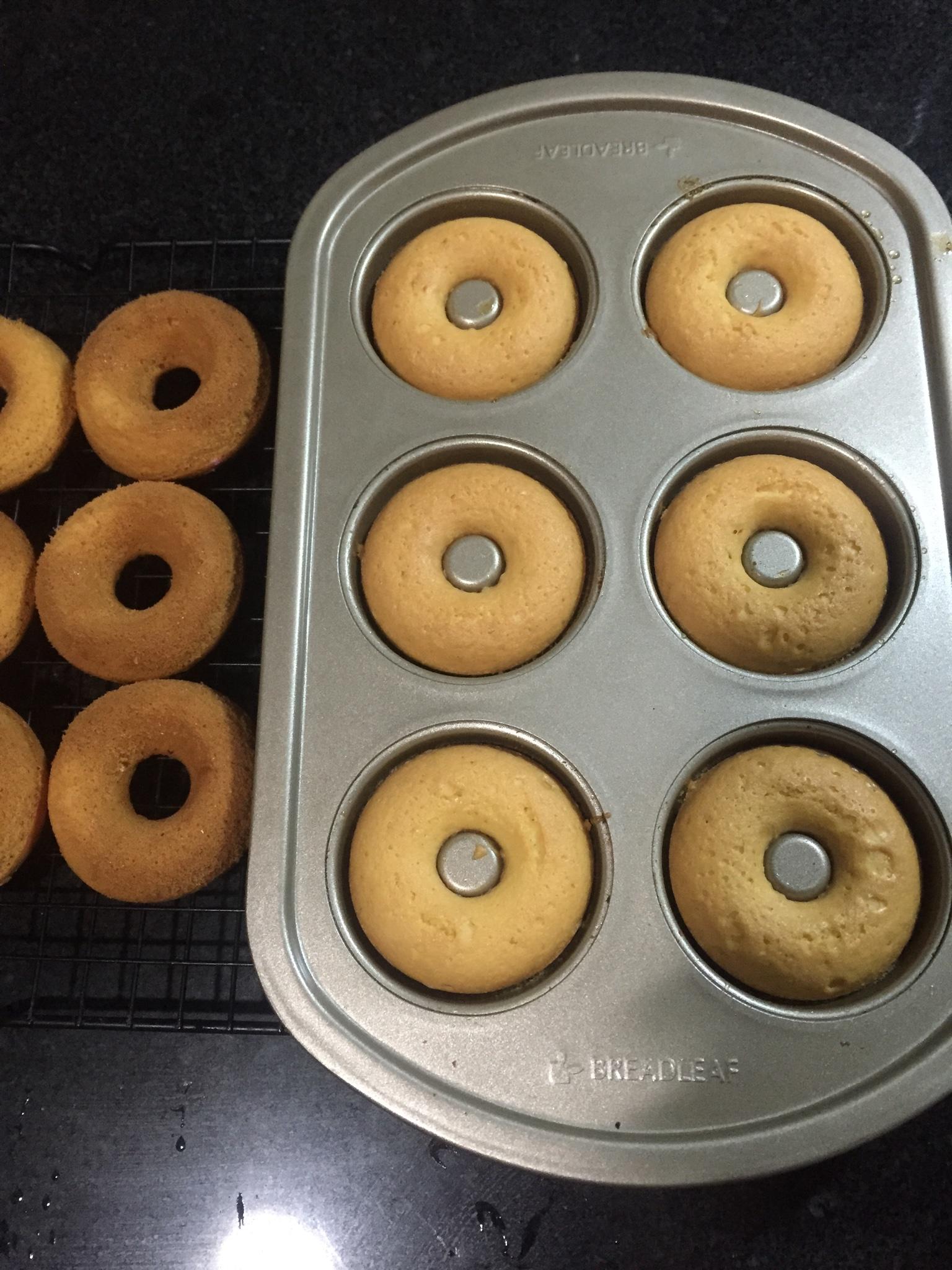 烤箱版甜甜圈的做法 步骤6