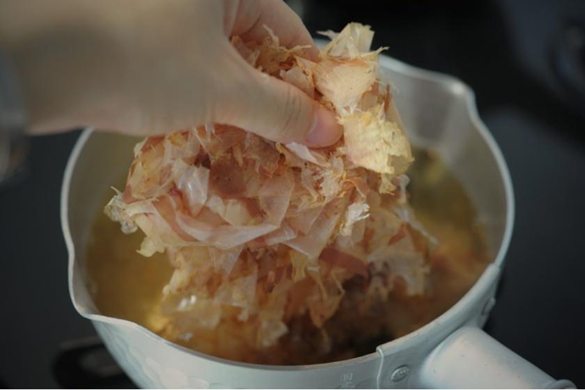 日式昆布柴魚出汁的做法 步骤2