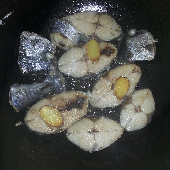 香煎馬膠魚的做法 步骤2