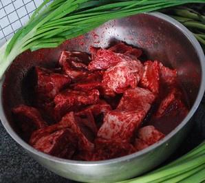 紅曲鴨肉豆腐煲的做法 步骤1