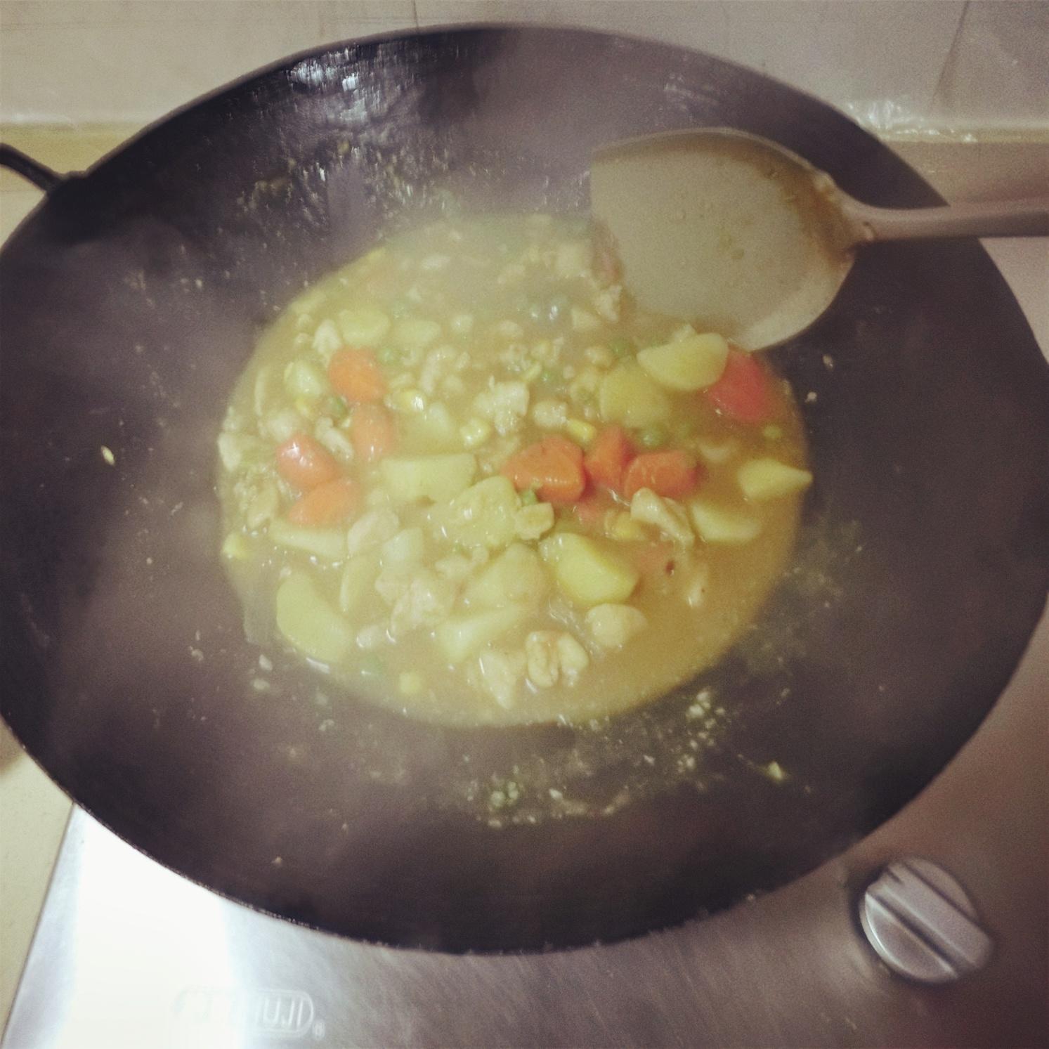 咖哩土豆雞丁蓋澆飯的做法 步骤6