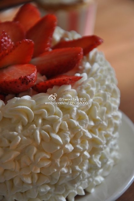 小清新草莓奶油戚風蛋糕裱花蛋糕的做法 步骤9