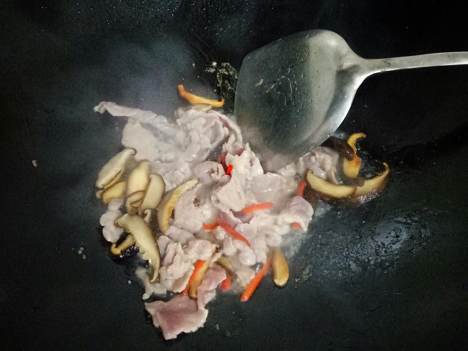藍瘦香菇 （西藍花瘦肉炒香菇）的做法 步骤4