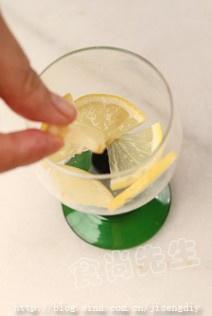 檸檬覆盆子氣泡紅酒凍的做法 步骤6