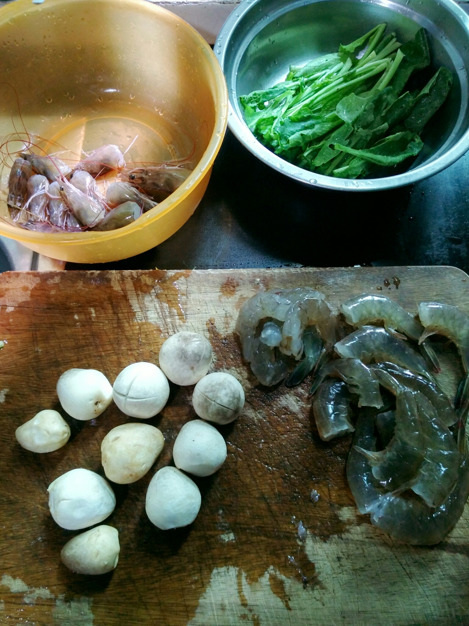 豆苗蝦球湯的做法 步骤2