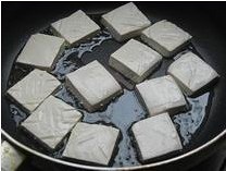 香煎豆腐的做法 步骤3