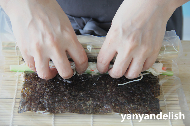 照燒鰻魚牛油果&海蝦沙拉芒果壽司的做法 步骤17