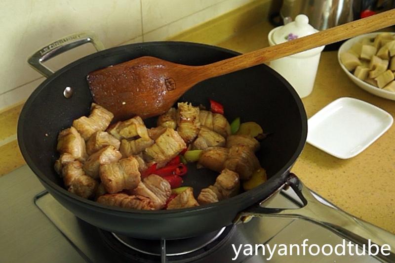 五花肉燒素雞 Pork Belly with Dry Tofu的做法 步骤2