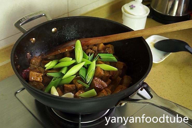 五花肉燒素雞 Pork Belly with Dry Tofu的做法 步骤5