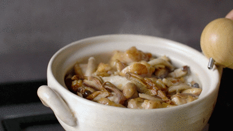 菌菇滑雞煲仔飯+米布丁的做法 步骤12