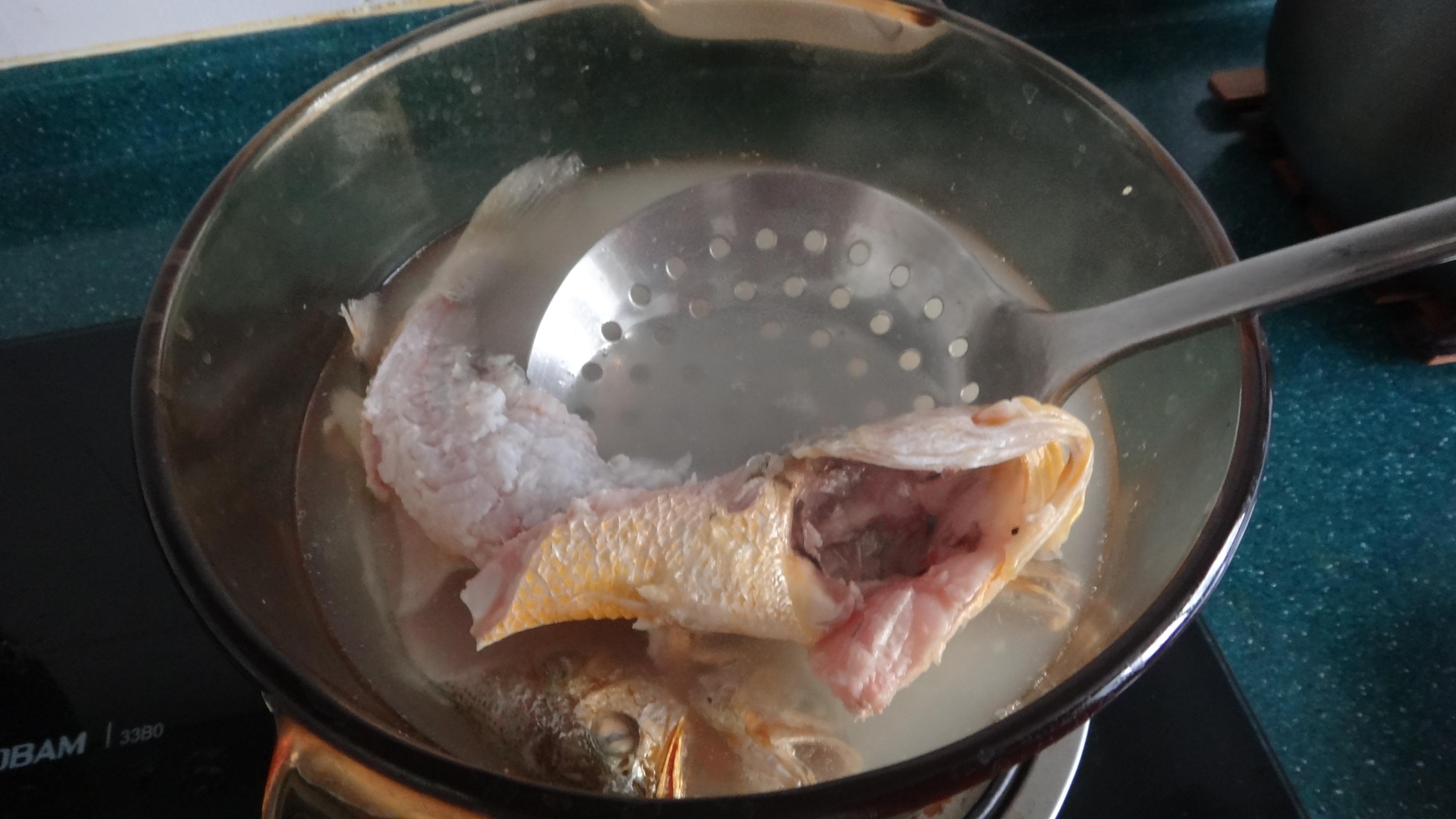 雪菜黃魚面的做法 步骤4