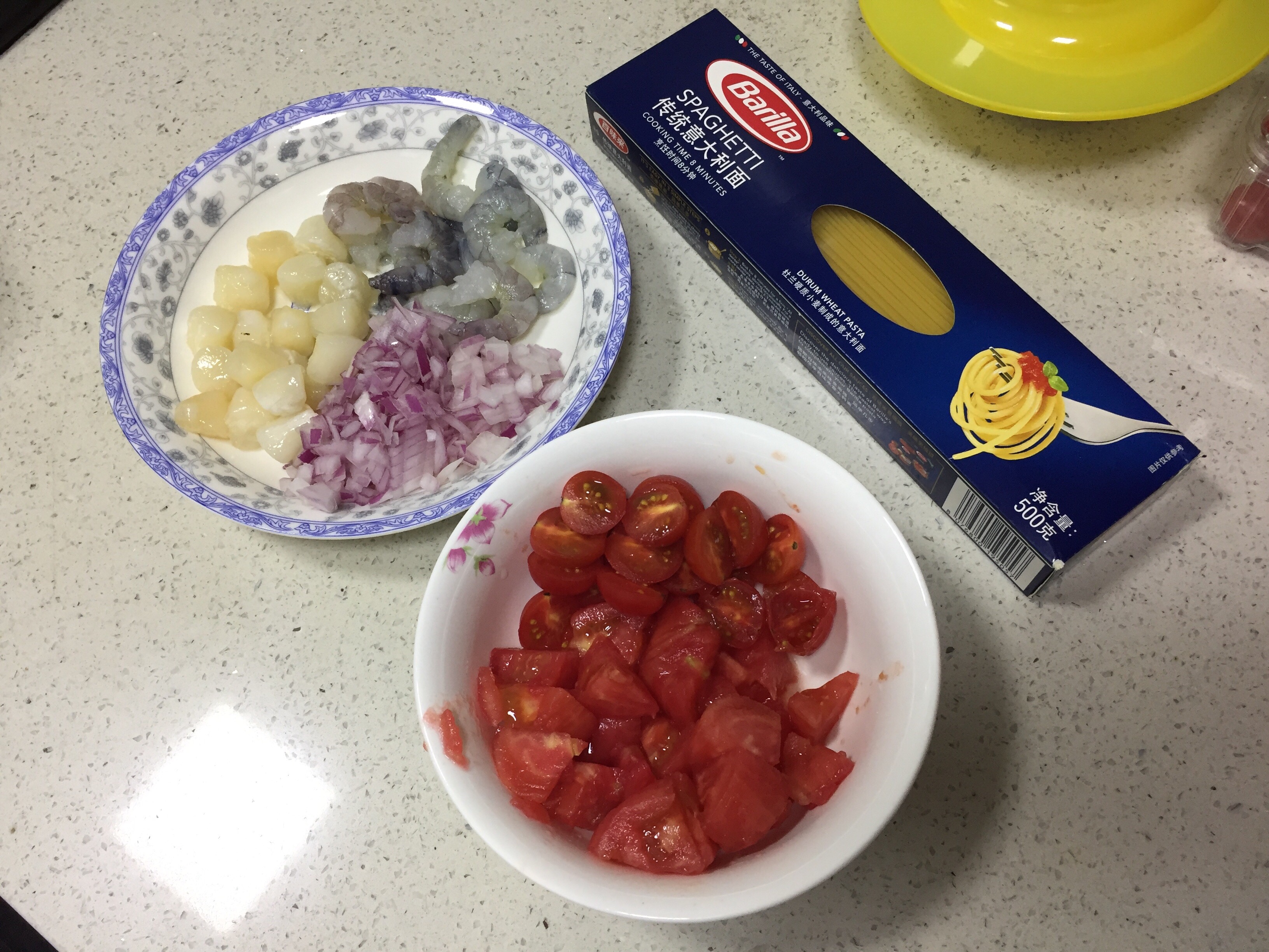 適合寶貝吃的海鮮意麪（自制紅醬）的做法 步骤1