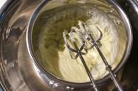 不加雞蛋的凍檸檬酸奶芝士蛋糕的做法 步骤3
