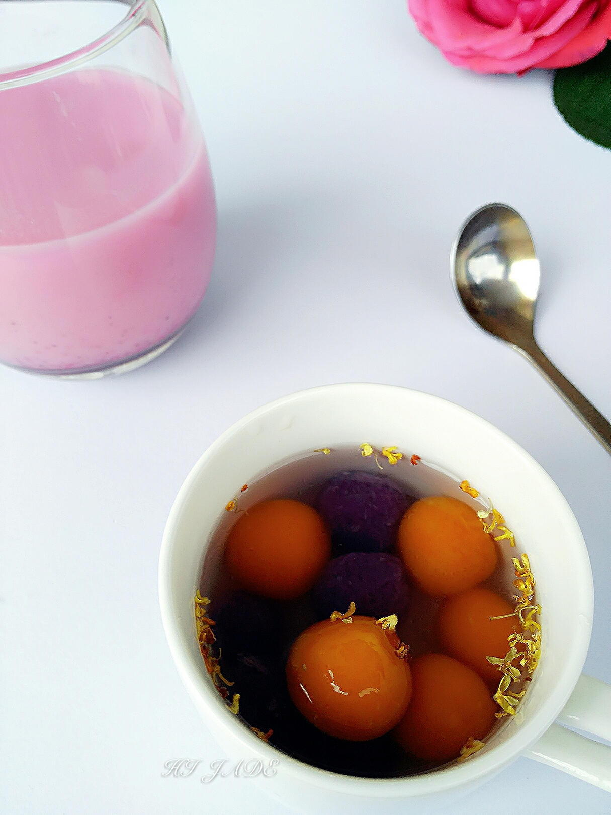 火龍果豆漿——粉色少女心豆漿的做法 步骤2