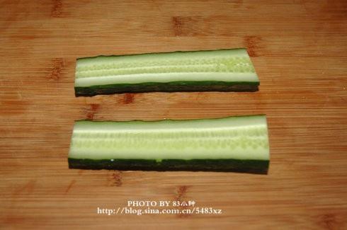 漂亮的黃瓜圍片的做法 步骤1