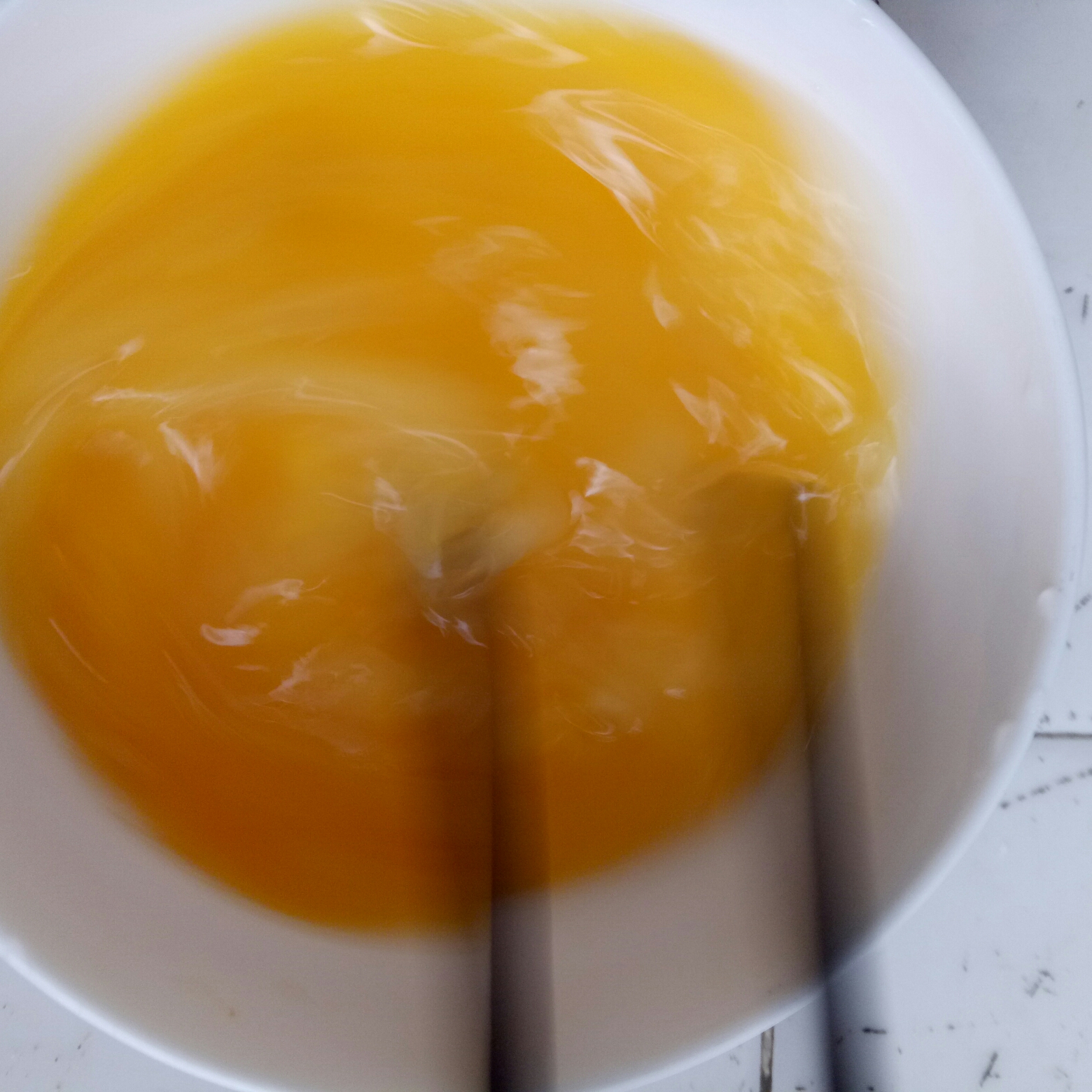 韭黃炒蛋的做法 步骤2