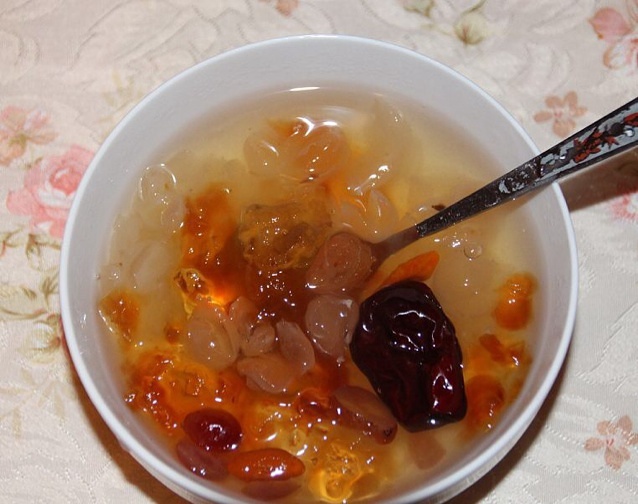 桃膠皁角米蔓越莓養顏羹的做法 步骤5