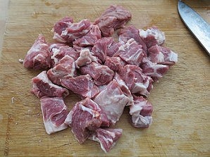 咖哩羊肉配香煎饅頭片的做法 步骤2