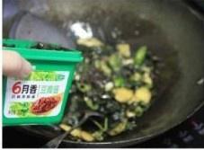 紫蘇豉醬炒石螺的做法 步骤4