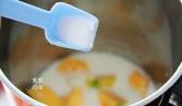 西式奶香南瓜濃湯的做法 步骤5