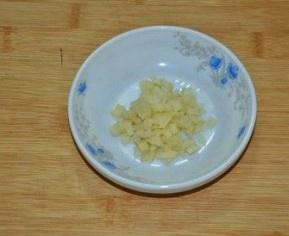 菠菜豬肝湯的做法 步骤2